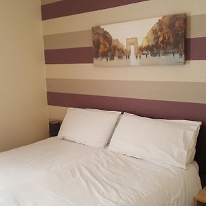 Zimmer mit zwei Einzelbetten